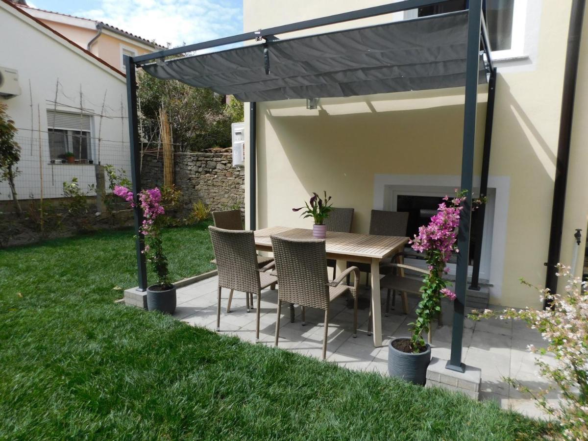 Hisa Limoni Apartment Копер Екстериор снимка