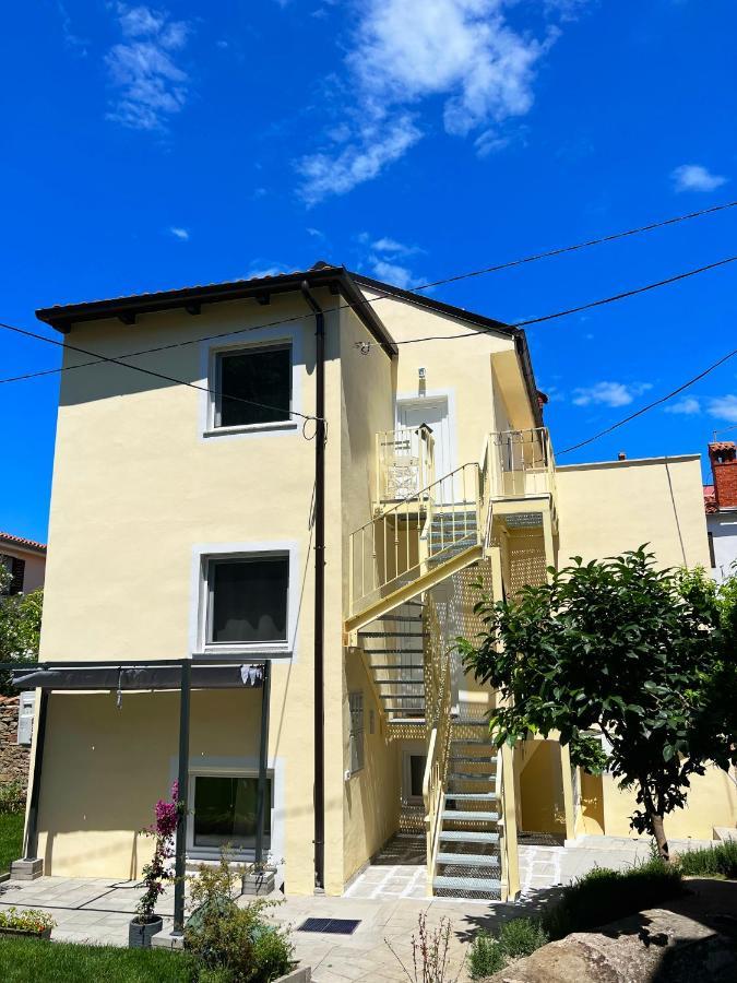 Hisa Limoni Apartment Копер Екстериор снимка