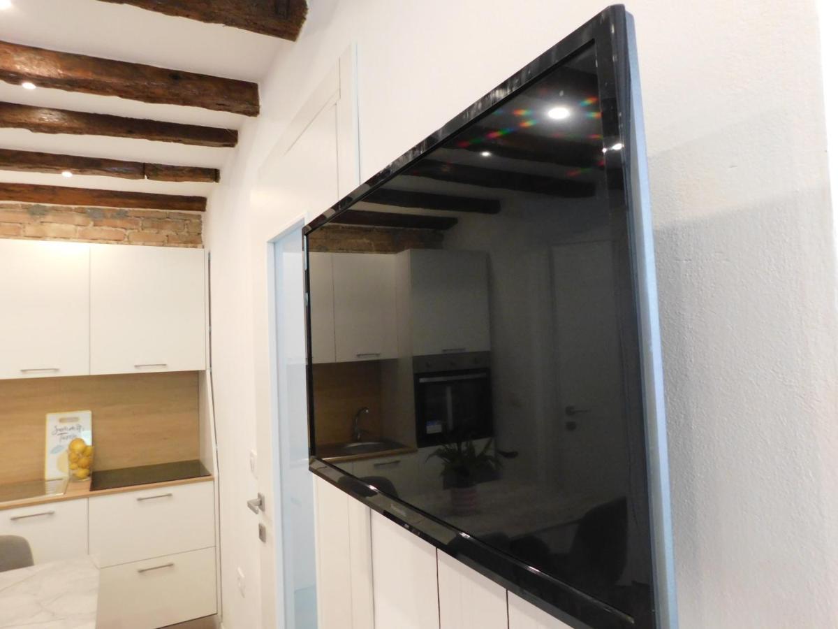 Hisa Limoni Apartment Копер Екстериор снимка